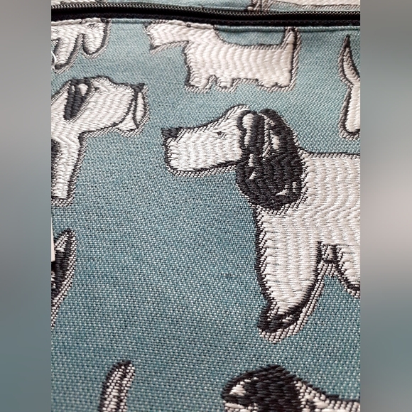 NWT Women's Danny K Fabric Crossbody Bag Allover Dogs - Picture 4 of 7